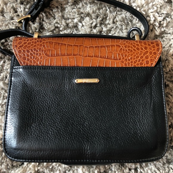 GiGi New York Abigail Crossbody Cognac Croco - Picture 5 of 8